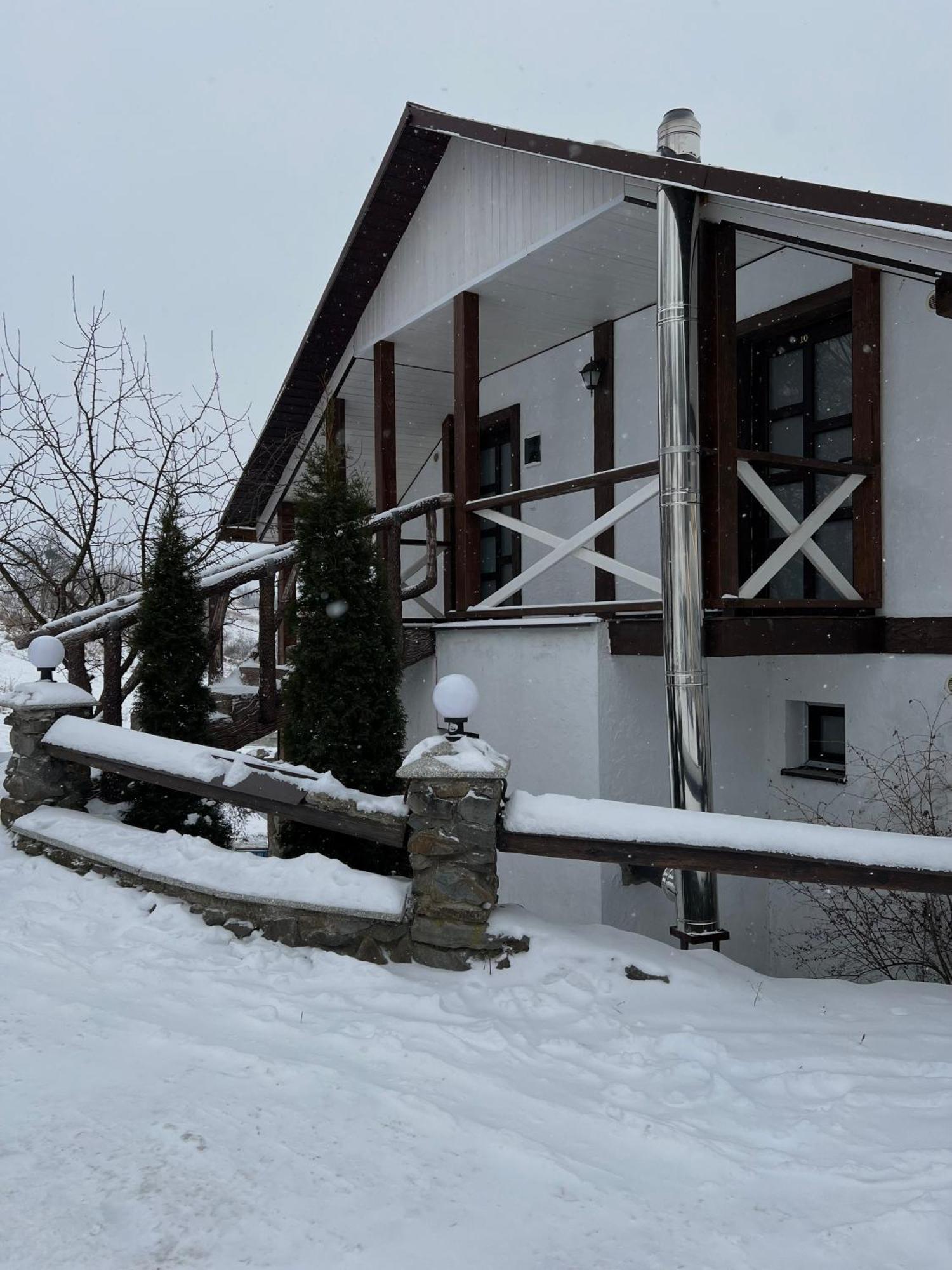 Готельно-Ресторанний Комплекс Кичера Воловец Экстерьер фото
